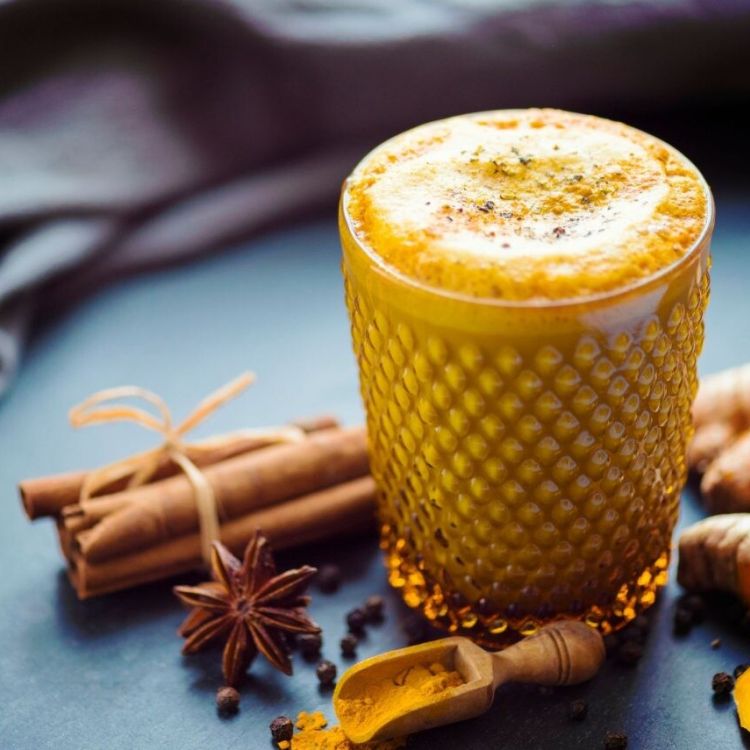 Lait d’or : une boisson chaude réconfortante et pleine de saveurs